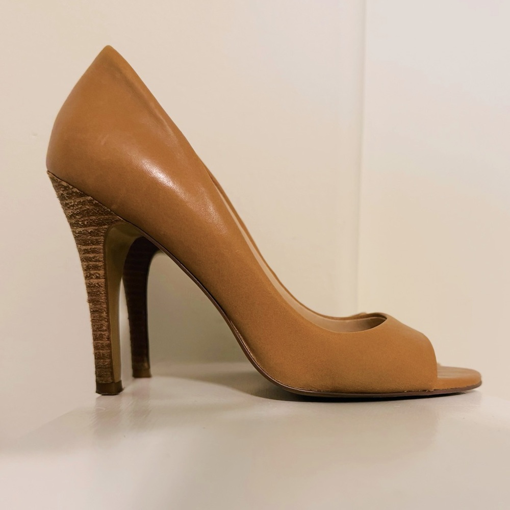 Tan Leather Peep-Toe Pumps with Textured Heel